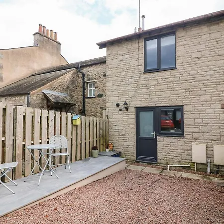 2 Spring Cottages Milnthorpe